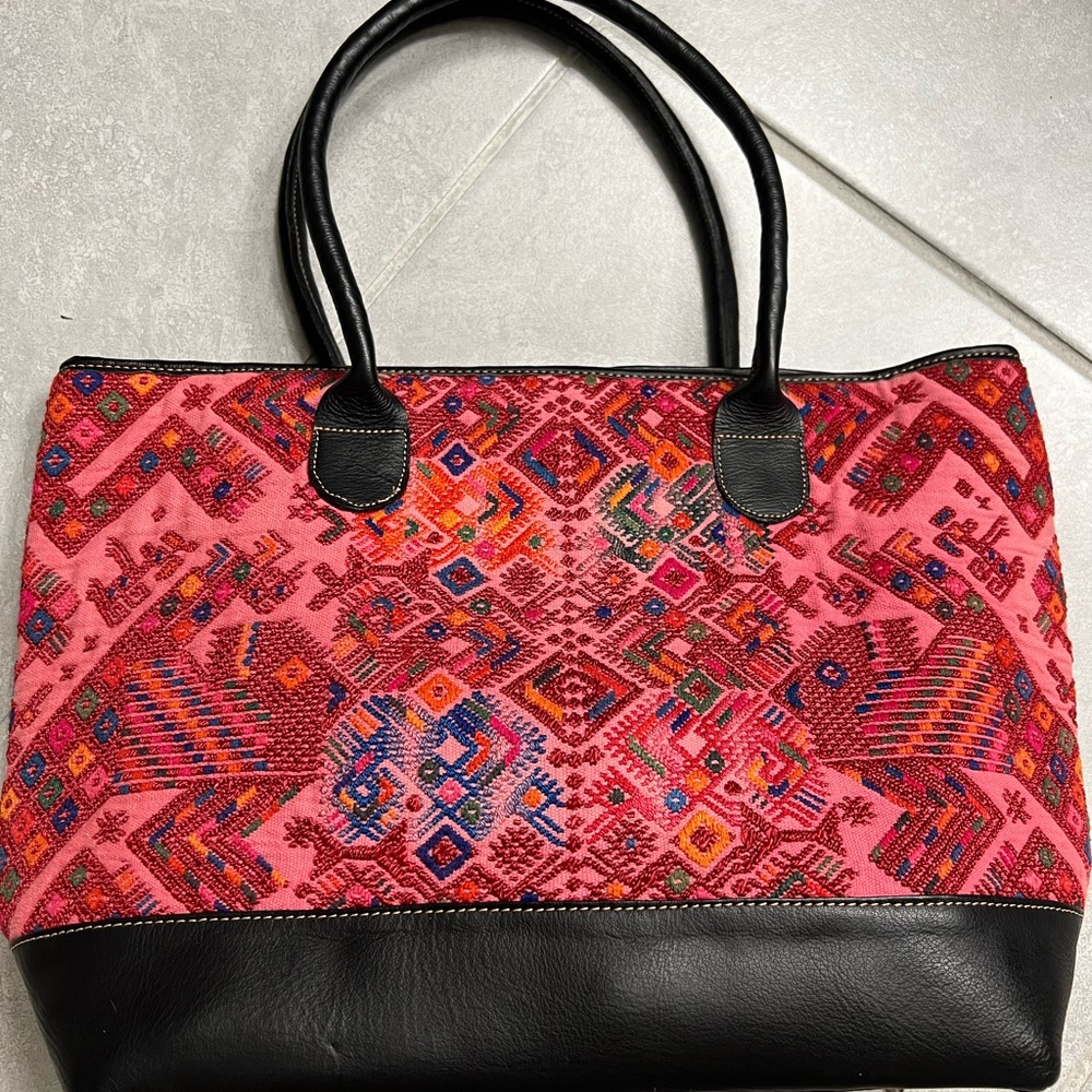 * Brand New* Maile and Nic handmade leather purse